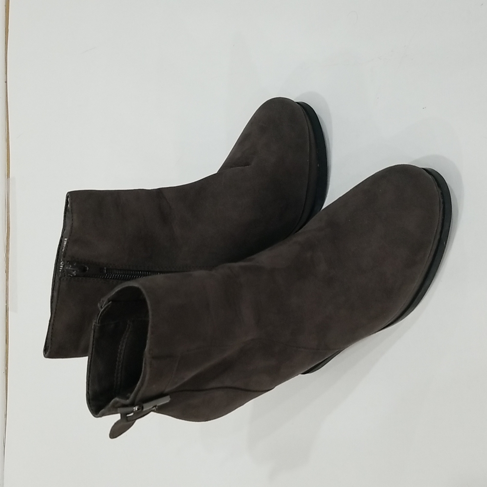 FOREVER 21 Charcoal Gray Suede Wedge Ankle Boots